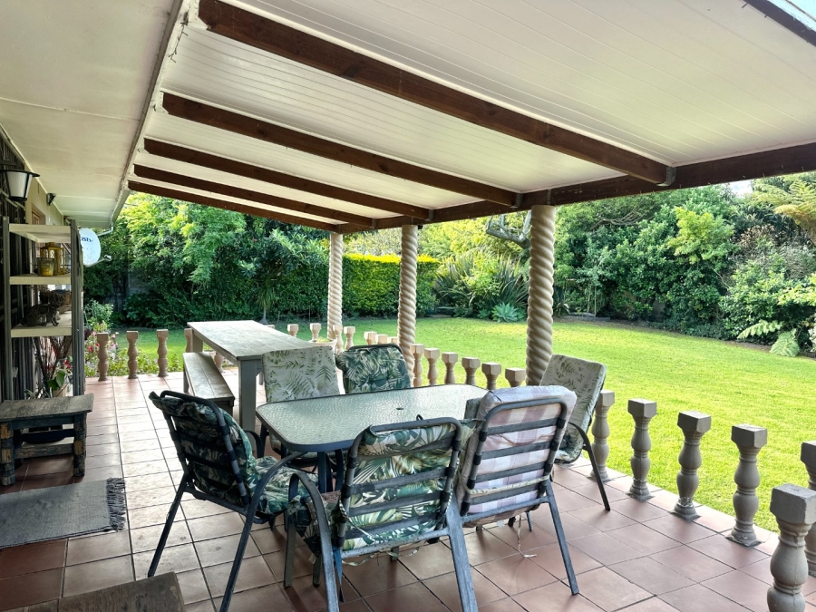 4 Bedroom Property for Sale in Bergsig Western Cape